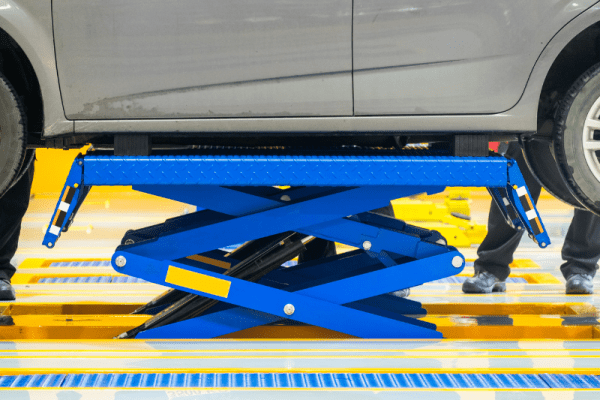 Elevador tesoura automotivo: como melhorar a produtividade